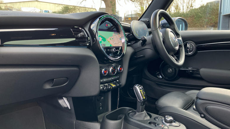 MINI Hatchback 135kW Cooper S Level 3 33kWh 3dr Auto Electric Hatchback